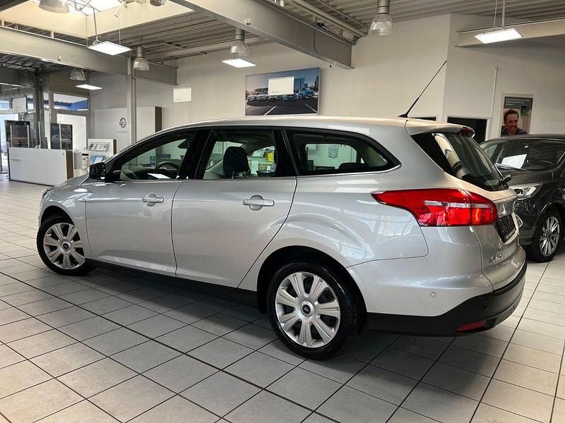 Gebraucht Ford Focus Titanium 150 PS (110 kW) 2016 Grau Limousine