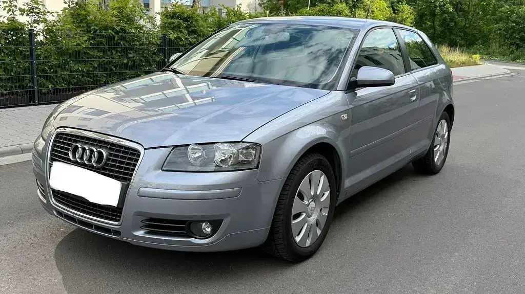 Brugt Audi A3 Ambiente 102 HK (75 kW) 2006 Sølv Hatchback