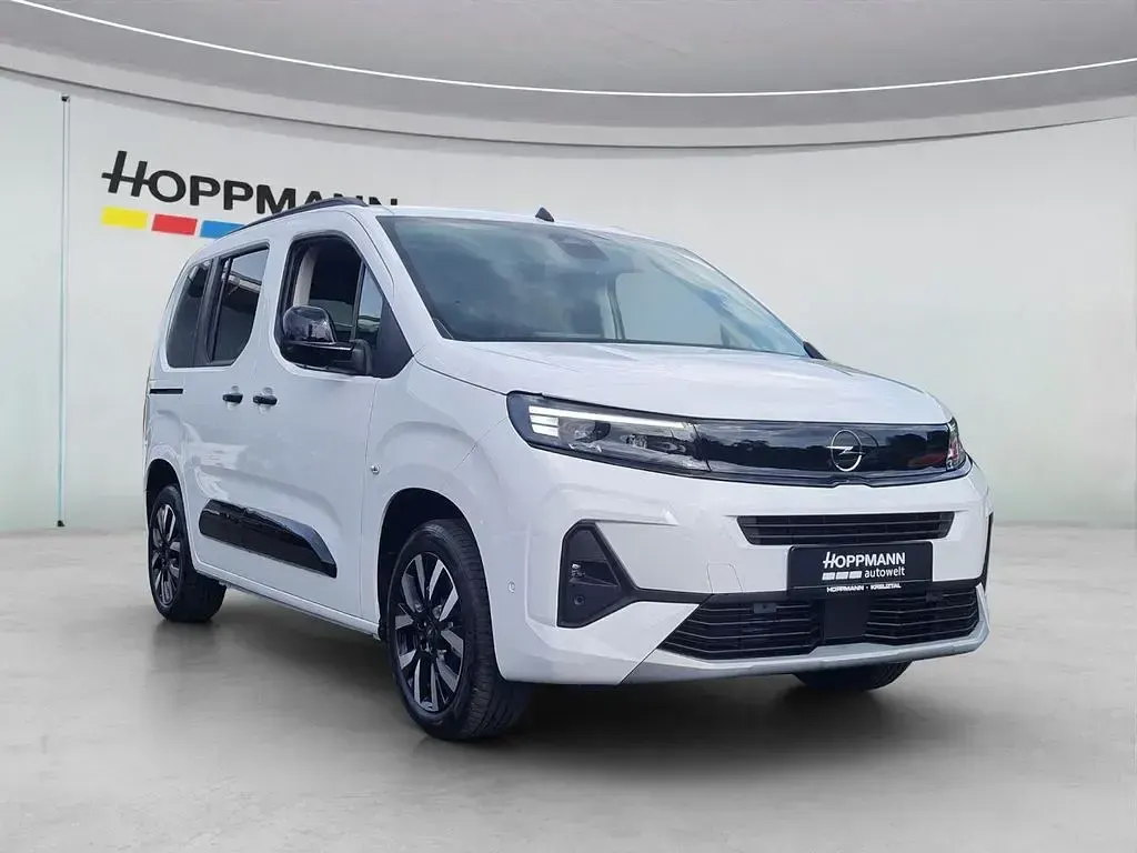 Neu Opel Combo 131 PS (96 kW) 2026 Weiß Van / Kleinbus