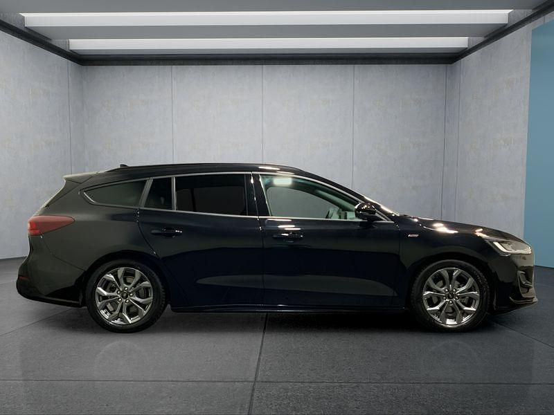 Gebraucht Ford Focus ST-Line X 155 PS (114 kW) 2024 Schwarz Kombi
