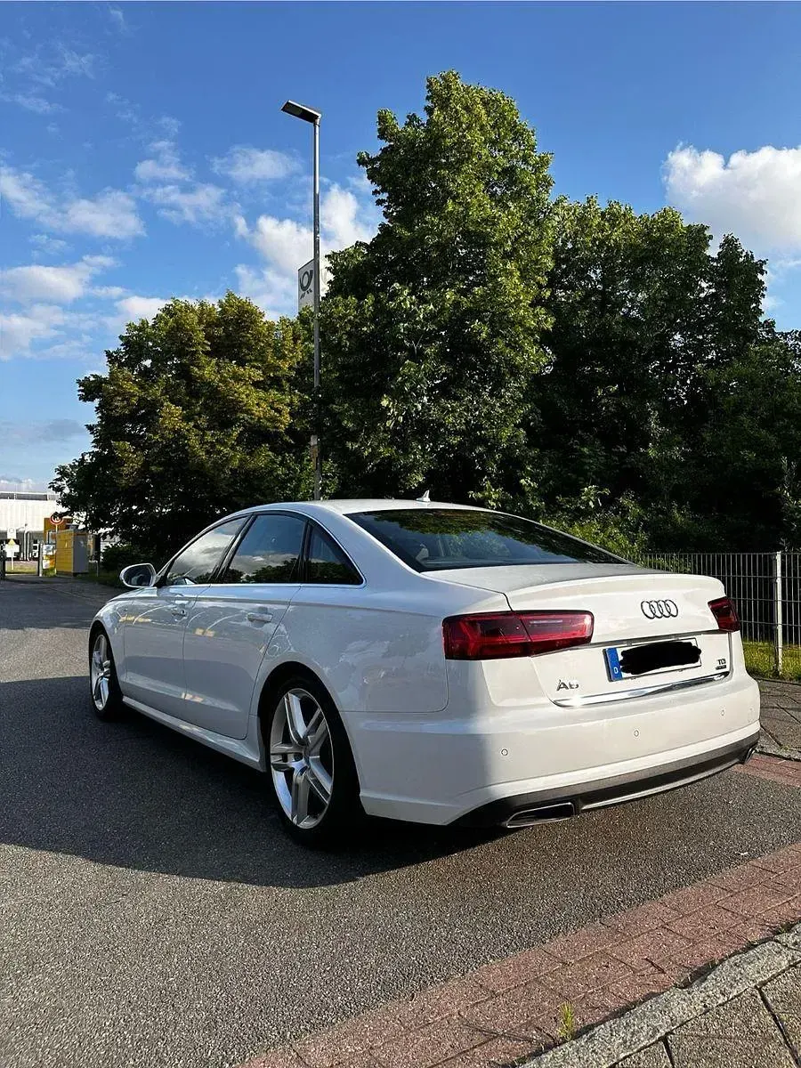 Gebraucht Audi A6 Ambiente 272 PS (200 kW) 2016 Weiß Limousine