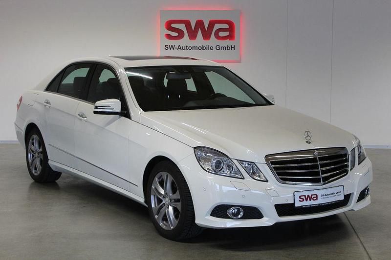 Gebraucht Mercedes E350 Avantgarde 272 PS (200 kW) 2009 Schwarz Limousine