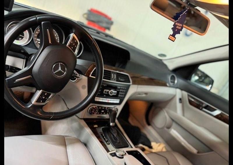 Gebraucht Mercedes C350 Elegance 265 PS (194 kW) 2012 Limousine