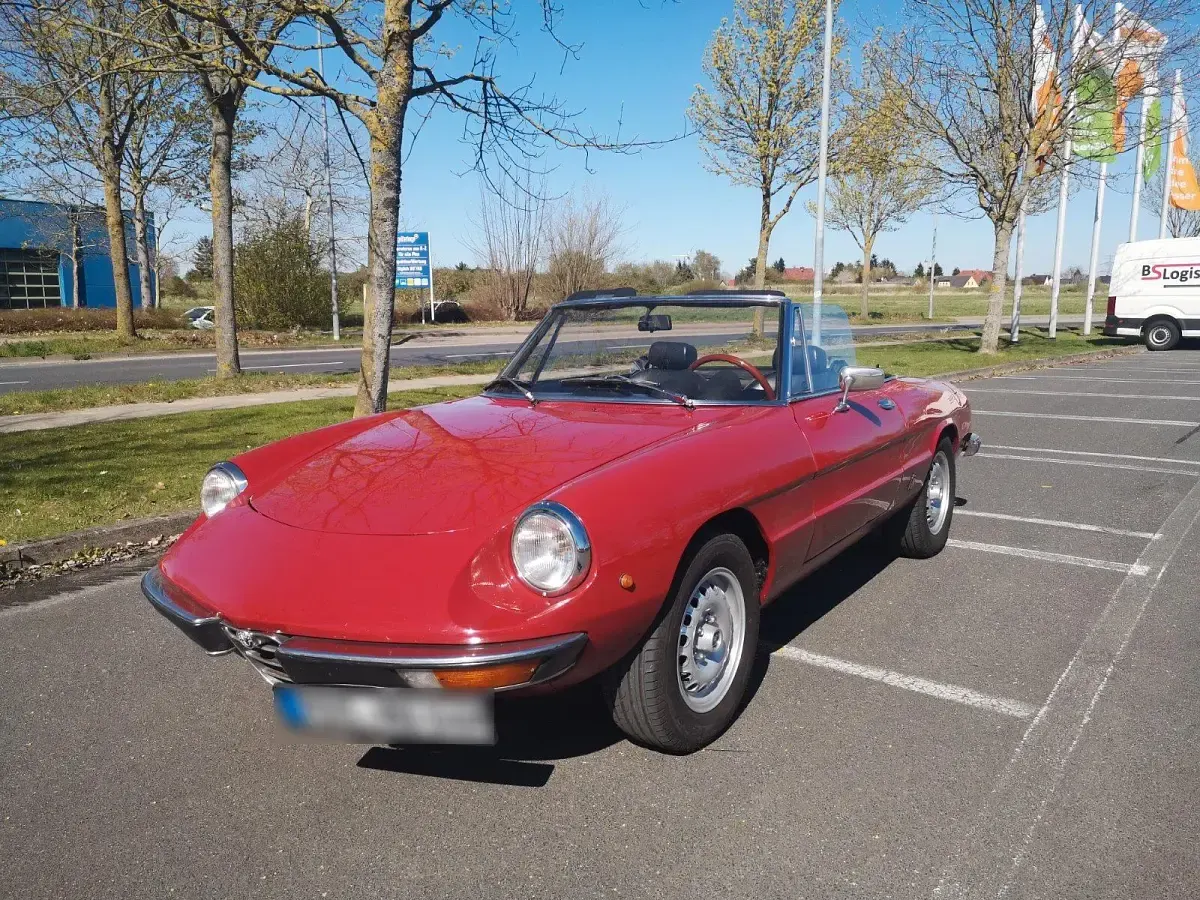 Gebraucht Alfa Romeo Spider Veloce 126 PS (92 kW) 1980 Rot Cabrio