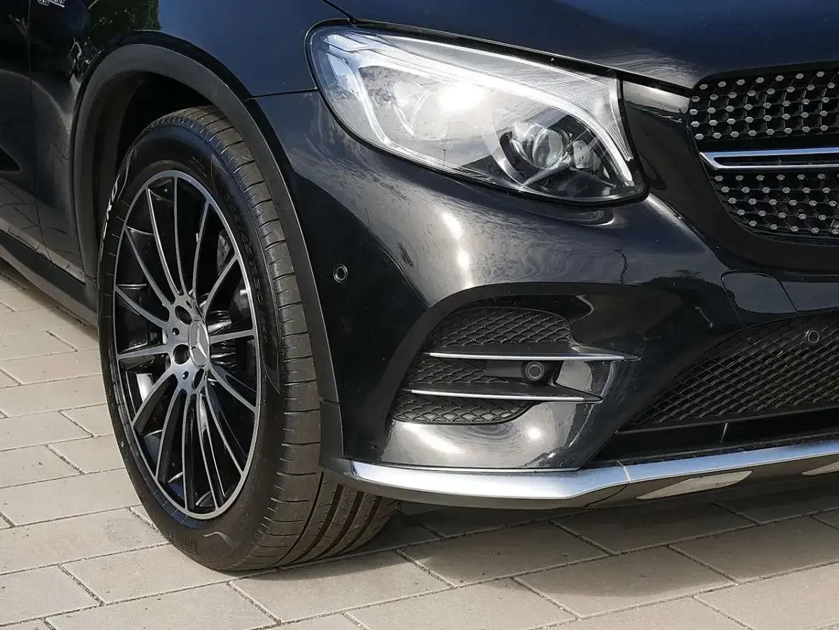 Gebraucht Mercedes GLC43 AMG AMG 390 PS (286 kW) 2019 Metalliclack obsidianschwarz SUV