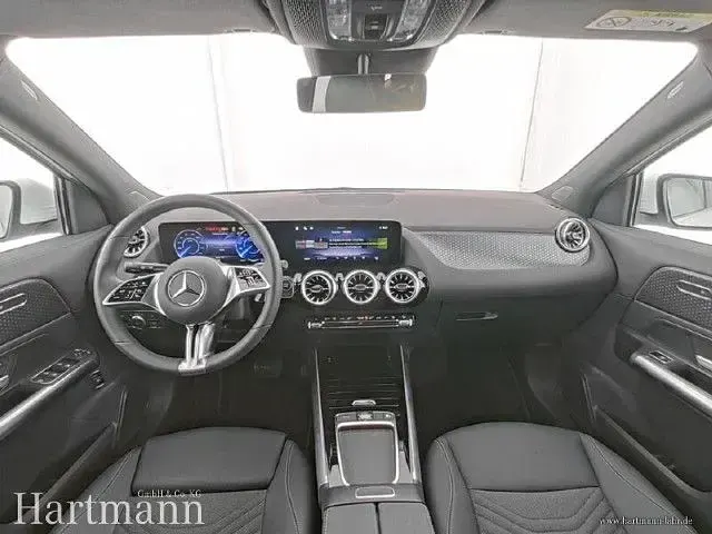 Gebraucht Mercedes EQA300 167 kW (228 PS) 2025 SUV