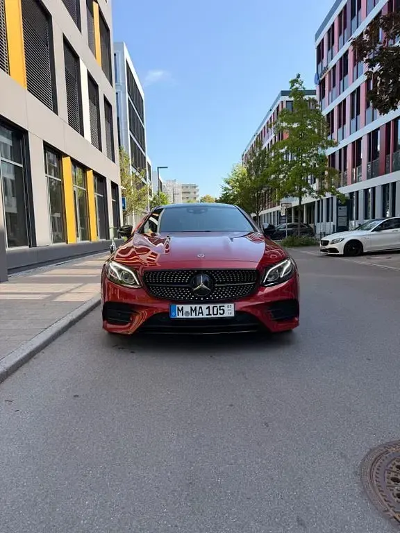 Gebraucht Mercedes E400 AMG 333 PS (244 kW) 2017 Rot Coupé