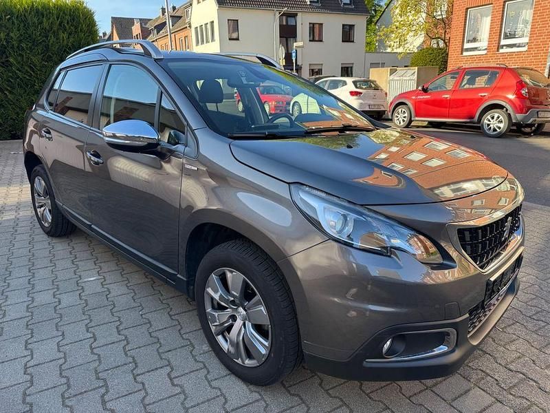 Gebraucht Peugeot 2008 Style 82 PS (60 kW) 2018 Grau SUV