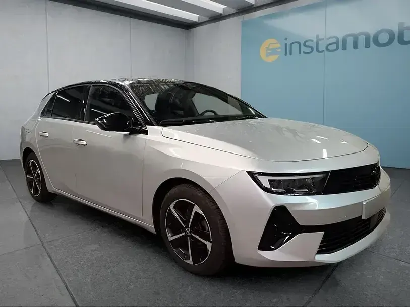 Gebraucht Opel Astra 131 PS (96 kW) 2025 Grau Kleinwagen