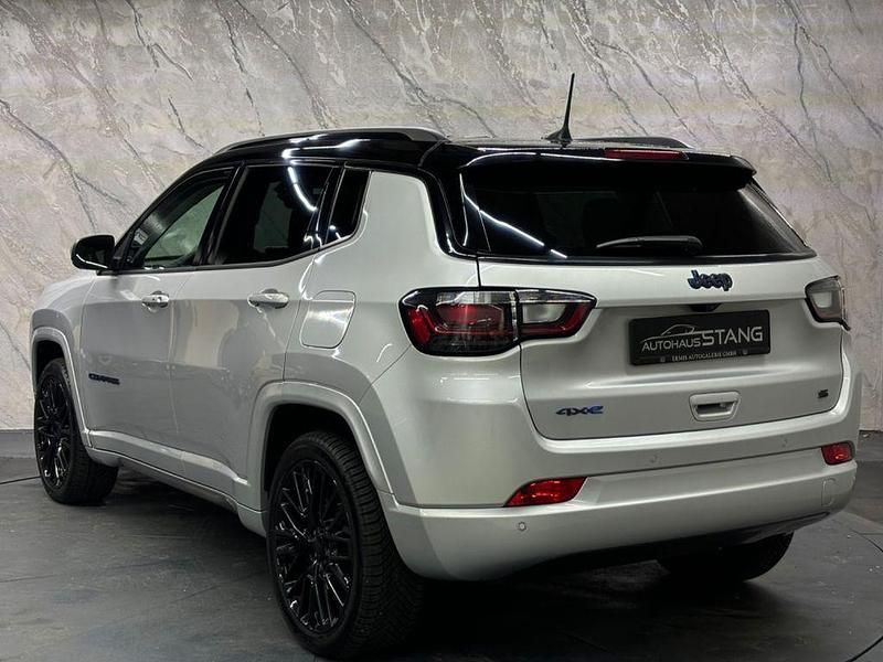 Gebraucht Jeep Compass 179 PS (131 kW) 2022 Grau SUV