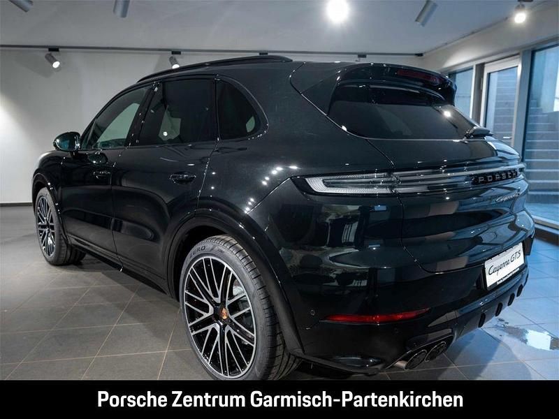 Neu Porsche Cayenne GTS 500 PS (367 kW) 2026 Schwarz SUV