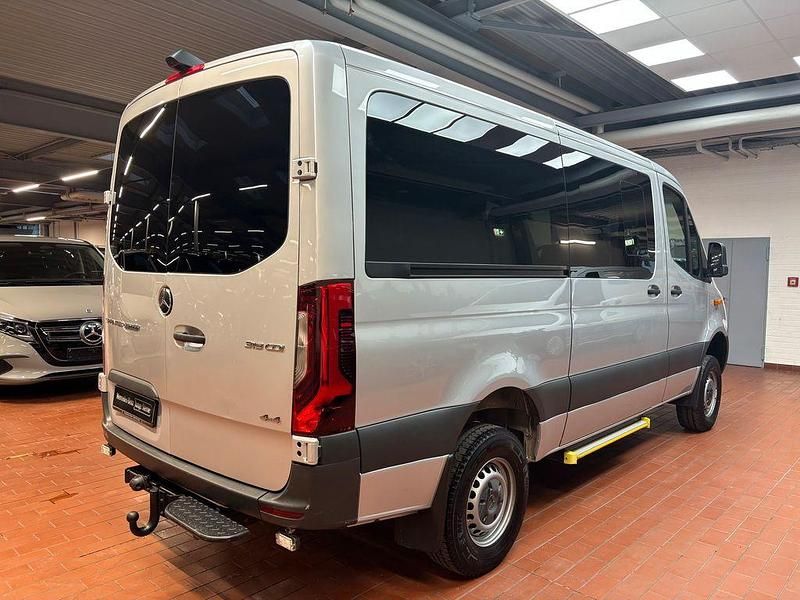 Gebraucht Mercedes Sprinter 190 PS (139 kW) 2021 Silber Van