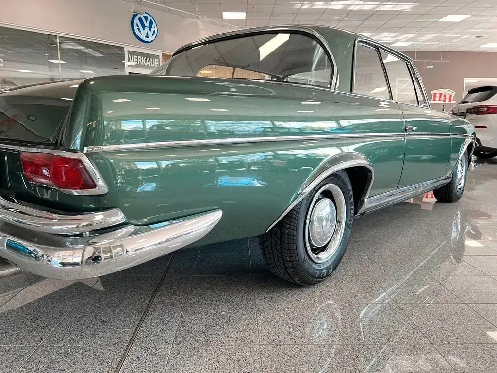 Gebraucht Mercedes W112 SE 170 PS (125 kW) 1964 Grün Coupé