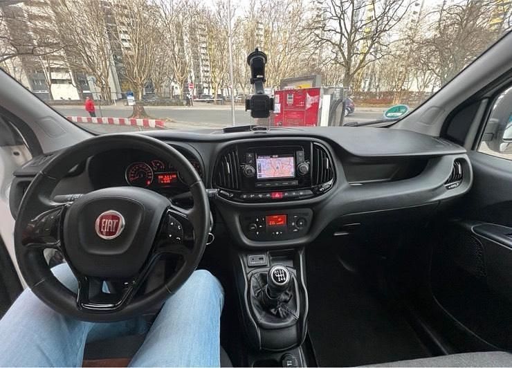 Weiß Gebraucht 2018 Fiat Doblò Van / Kleinbus | 9.500 € (Superpreis) - Bild 1/4