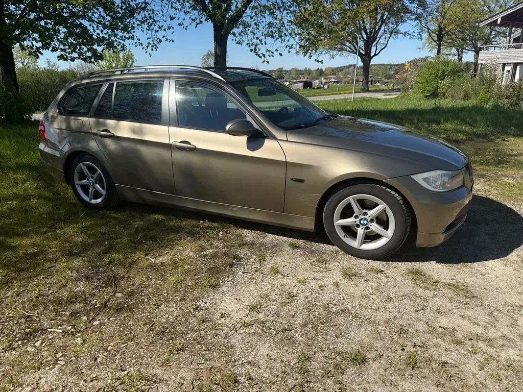 Używany BMW 320 163 KM (119 kW) 2006 Brązowy Kombi