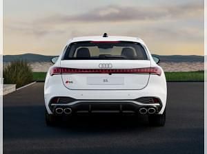 Neu Audi S5 Comfort 367 PS (269 kW) 2026 Weiß (arkonaweiß) Kombi