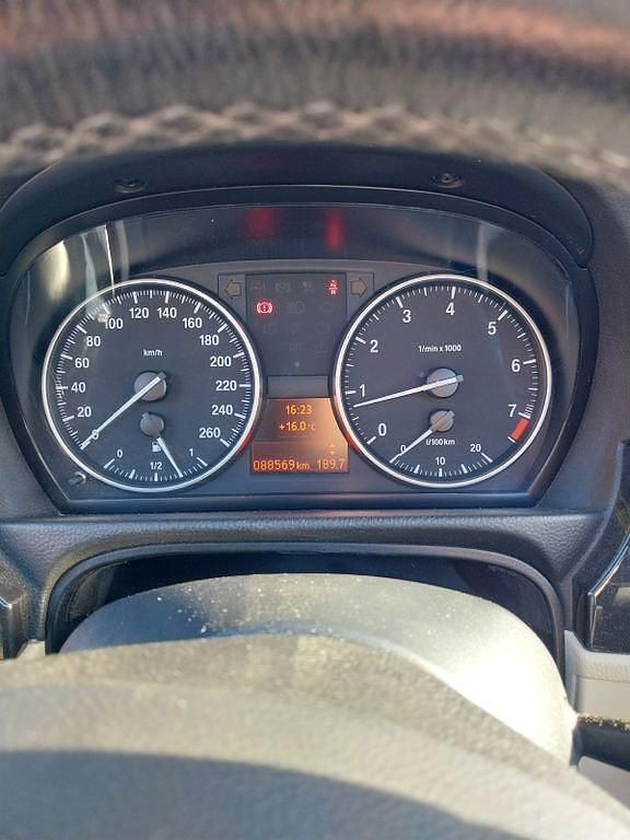 Schwarz Gebraucht 2009 BMW 320 Cabriolet Sport Line Cabrio | 12.800 € (Fairer Preis) - Bild 1/4