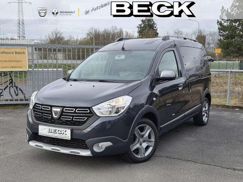 Gebraucht Dacia Dokker Stepway 131 PS (96 kW) 2020 Kometengrau Van / Kleinbus