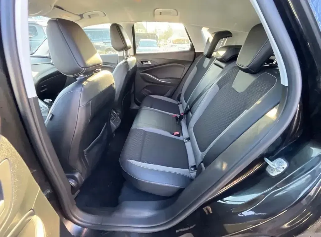Gebraucht Opel Grandland X Dynamic 120 PS (88 kW) 2017 Schwarz SUV