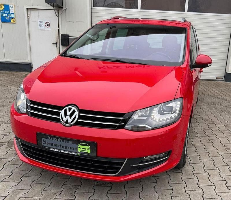 Rot Gebraucht 2013 VW Sharan Highline Van / Kleinbus | 14.000 € (Guter Preis) - Bild 1/4
