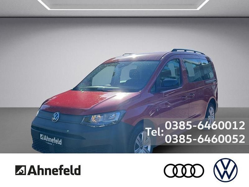 Kirschrot Gebraucht 2022 VW Caddy Maxi Life California Van / Kleinbus | 27.888 € - Bild 1/4