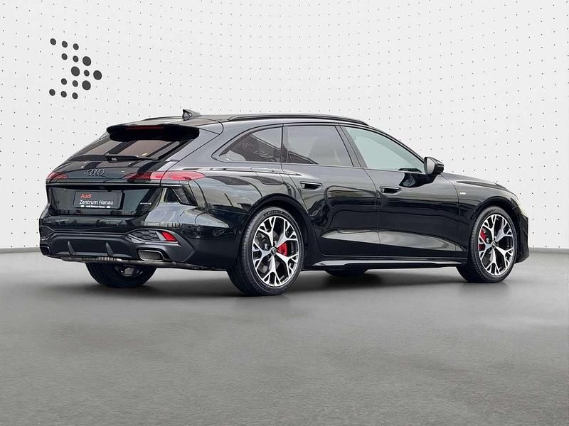 Neu Audi A6 S-Line 367 PS (269 kW) 2026 Mitternachtsgrün metallic Kombi