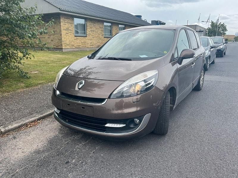 Braun Gebraucht 2012 Renault Scénic III Expression Van / Kleinbus | 2.750 € - Bild 1/4