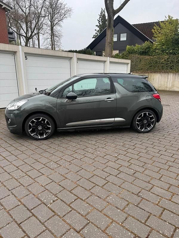 Gebraucht Citroën DS3 114 PS (83 kW) 2011 Kleinwagen