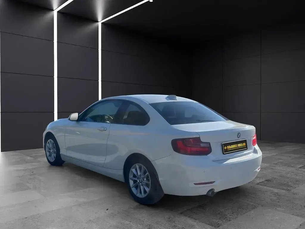 Gebraucht BMW 218 Advantage 136 PS (100 kW) 2016 Alpinweiss iii Coupé