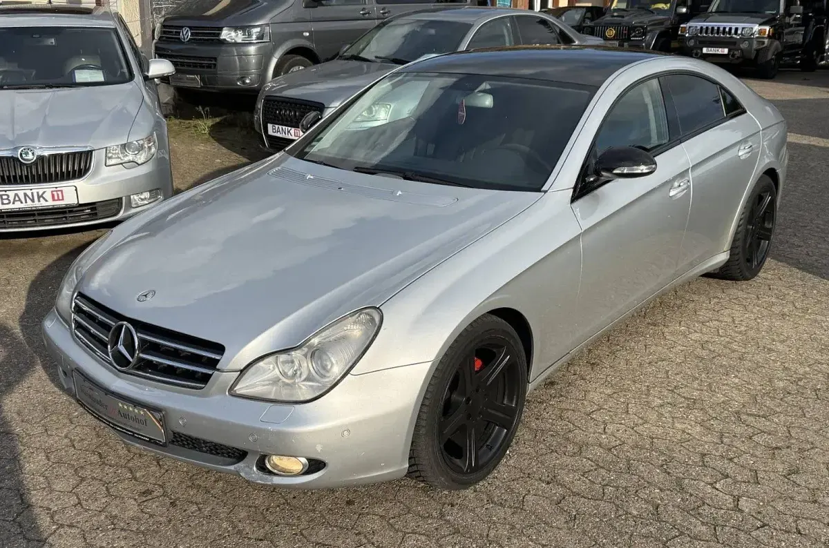 Gebraucht Mercedes CLS320 AMG 224 PS (164 kW) 2007 Silber Coupé