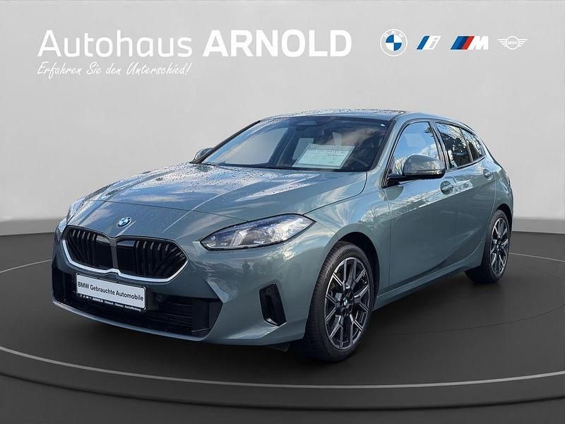 Cape york grün Gebraucht 2024 BMW 120 Efficient Dynamics Kleinwagen | 34.810 € (Fairer Preis) - Bild 1/4