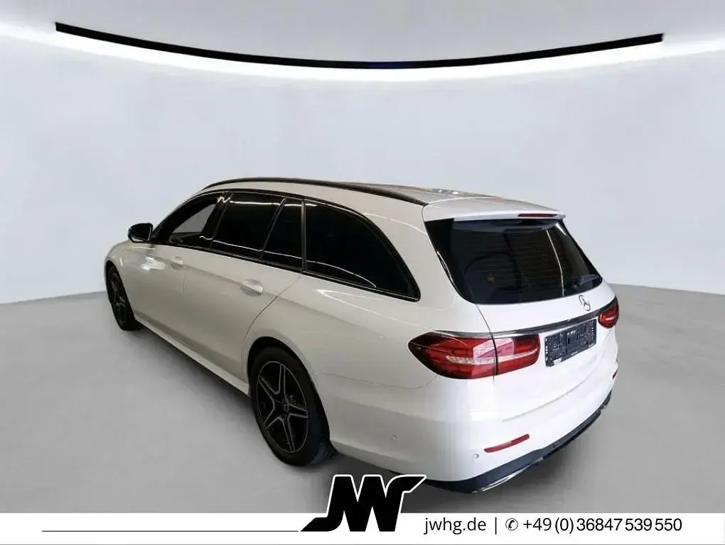 Gebraucht Mercedes E220 AMG line 200 PS (147 kW) 2023 Weiß Limousine