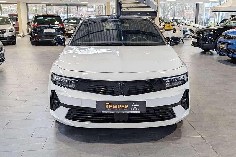 Gebraucht Opel Astra 131 PS (96 kW) 2024 Weiß Limousine