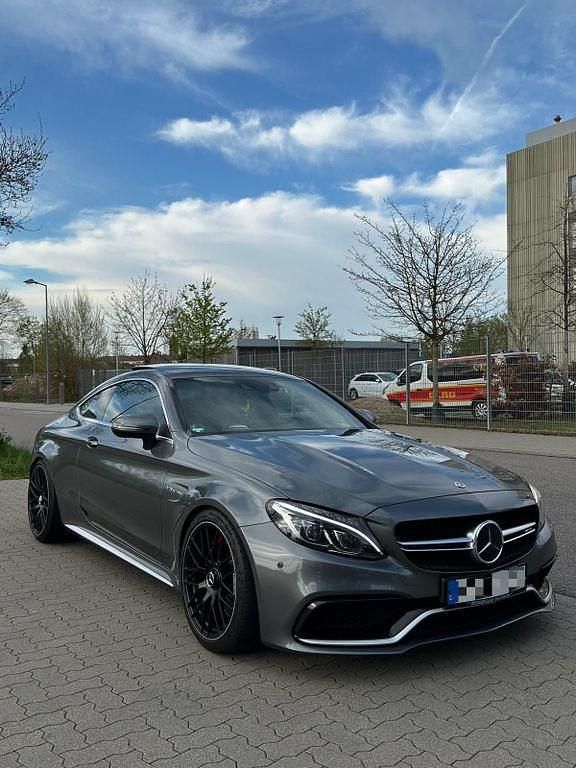 Grau Gebraucht 2017 Mercedes C63S AMG AMG Coupé | 58.999 € (Fairer Preis) - Bild 1/4