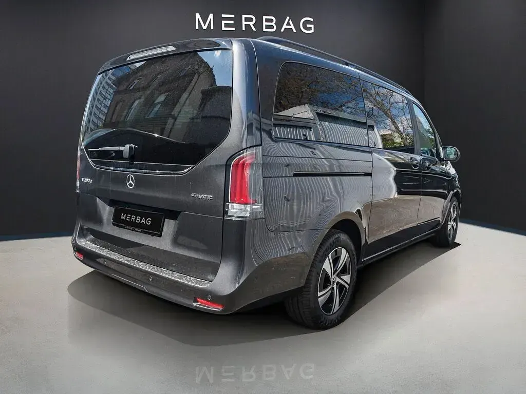 Gebraucht Mercedes V250 Style 190 PS (139 kW) 2025 Grau Van / Kleinbus