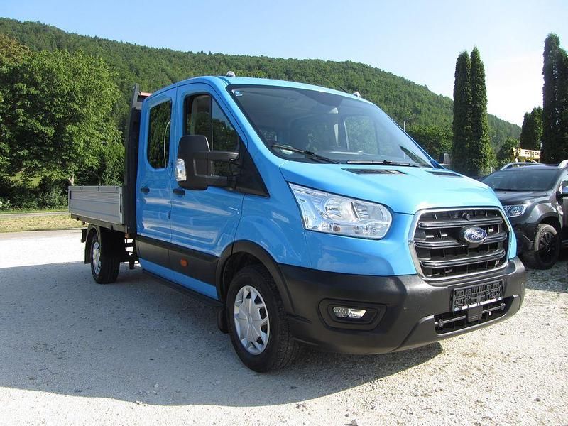 Gebraucht Ford Transit Trend 170 PS (125 kW) 2021 Blau SUV