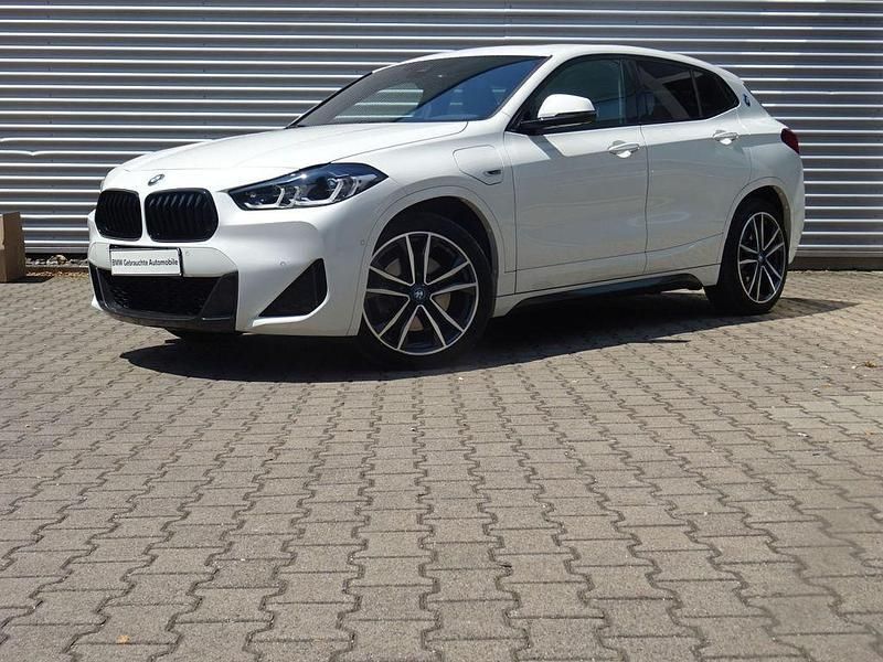 Alpinweiss uni Gebraucht 2022 BMW X2 M Sport SUV | 28.725 € (Fairer Preis) - Bild 1/4