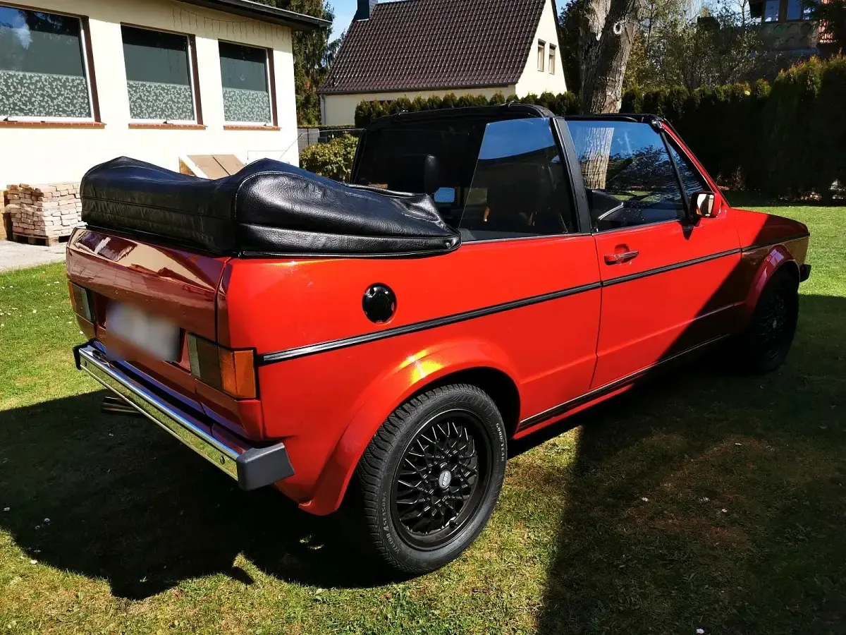 Gebraucht VW Golf 98 PS (72 kW) 2026 Rot Cabrio