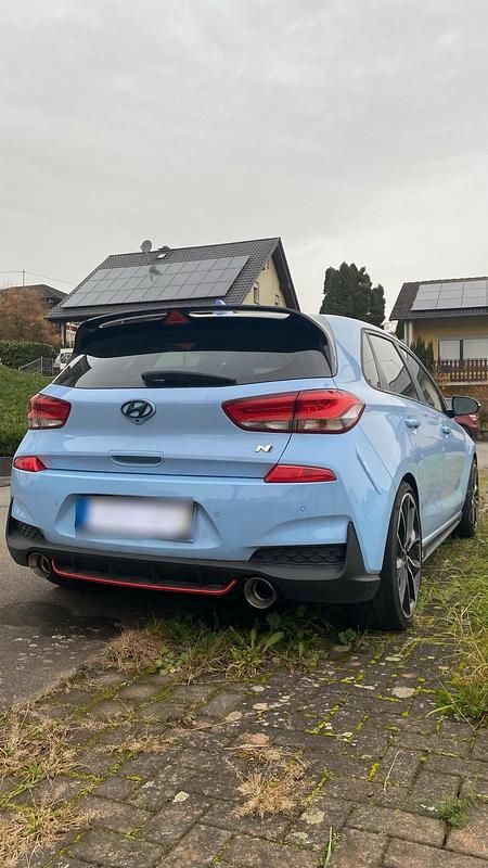 Gebraucht Hyundai i30 275 PS (202 kW) 2018 Blau Kleinwagen