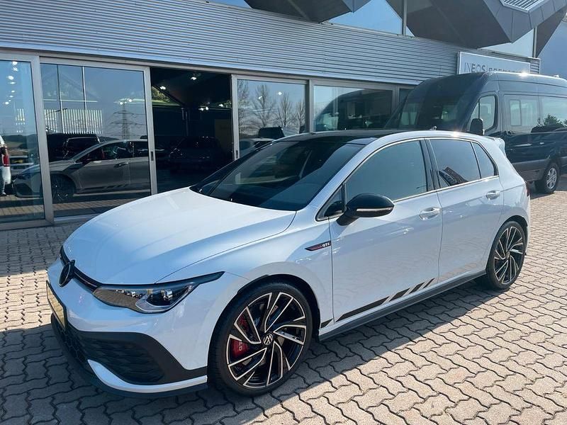 Weiß Gebraucht 2023 VW Golf VIII GTI Clubsport Limousine | 38.900 € (Etwas zu teuer) - Bild 1/4