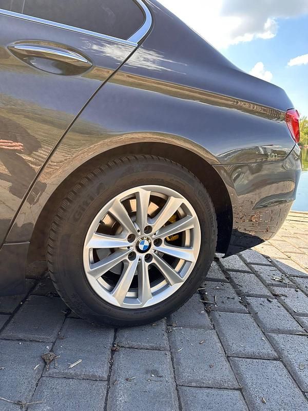 Second-hand BMW 525 218 CP (160 kW) 2013 Gri Berlinǎ