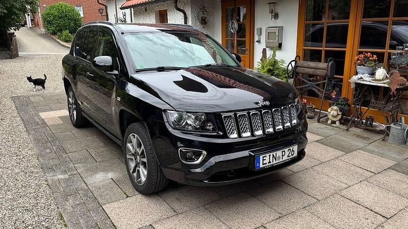 Gebraucht Jeep Compass Limited 163 PS (119 kW) 2014 Schwarz SUV