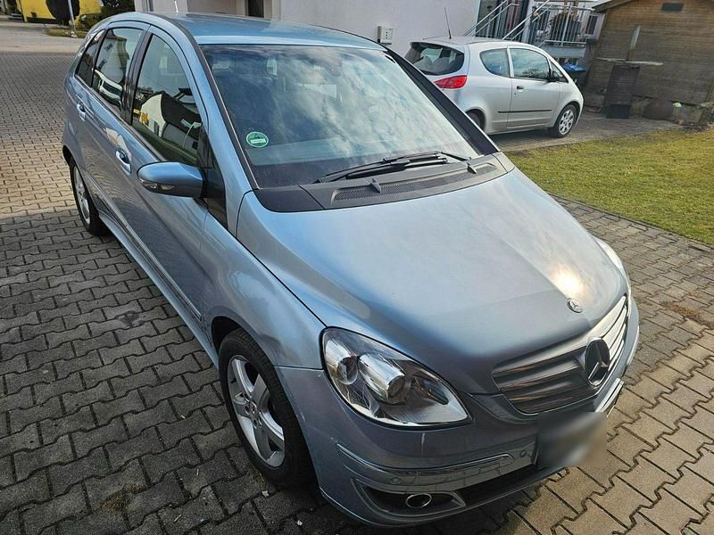 Gebraucht Mercedes B180 109 PS (80 kW) 2006 Blau Van / Kleinbus