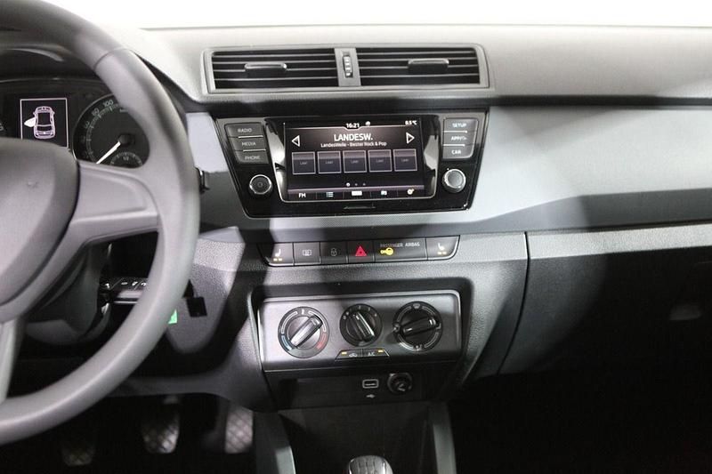 Gebraucht Skoda Fabia Cool Plus 60 PS (44 kW) 2019 Quarzgrau metallic (metallic) Kleinwagen