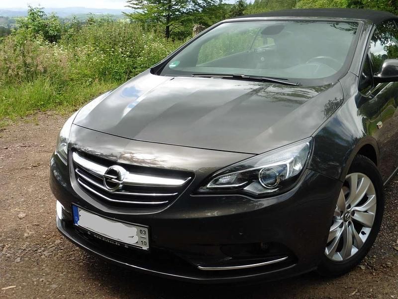 Gebraucht Opel Cascada Innovation 120 PS (88 kW) 2013 Braun Cabrio