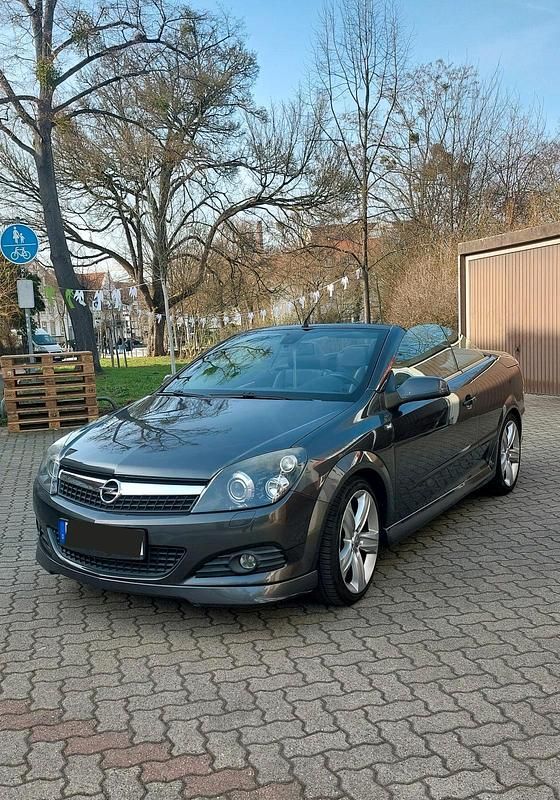 Gebraucht Opel Astra Cabriolet 140 PS (102 kW) 2009 Grau Cabrio