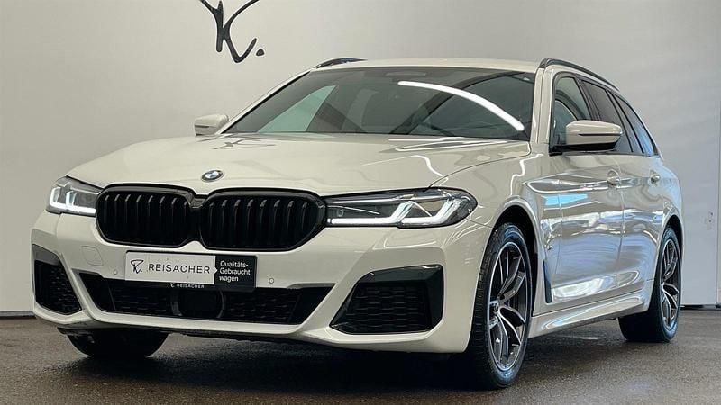 Gebraucht BMW 540 Efficient Dynamics 340 PS (250 kW) 2023 Alpinweiß uni Kombi