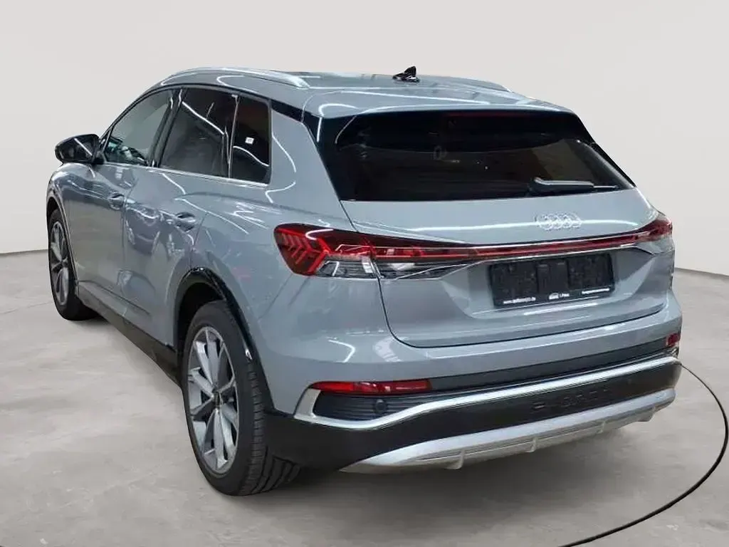 Second-hand Audi Q4 e-tron S-Line 210 kW (286 CP) 2025 Gri SUV