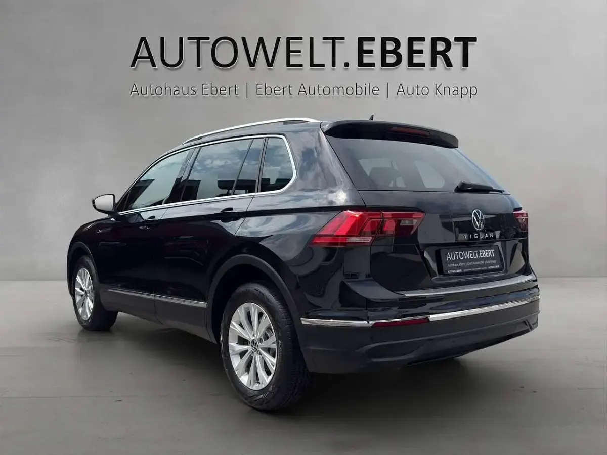 Gebraucht VW Tiguan 150 PS (110 kW) 2024 Deep black perleffekt SUV