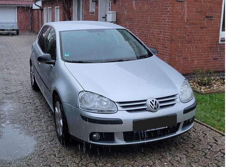 Gebraucht VW Golf V 102 PS (75 kW) 2007 Silber Limousine